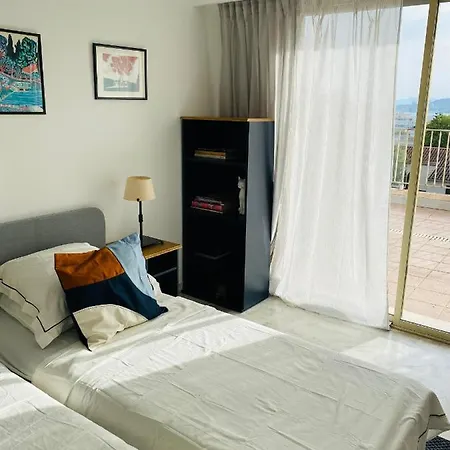 Panoramic Sea View Penthouse With Jacuzzi And 450 Sqm Terrace Αντίμπ