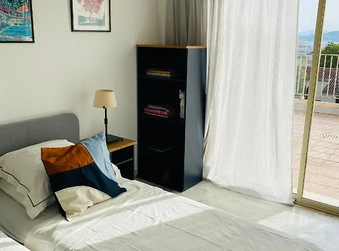 Panoramic Sea View Penthouse With Jacuzzi And 450 Sqm Terrace Antibes