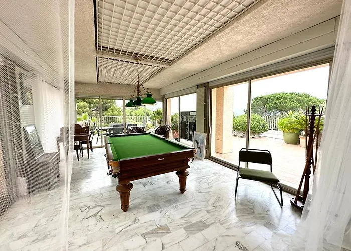 Panoramic Sea View Penthouse With Jacuzzi And 450 Sqm Terrace Lejlighed Antibes